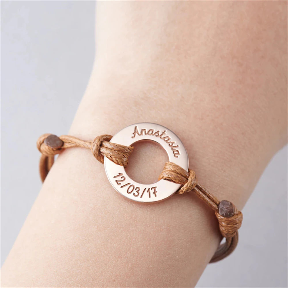 Personalized Leather Bracelet with Circle