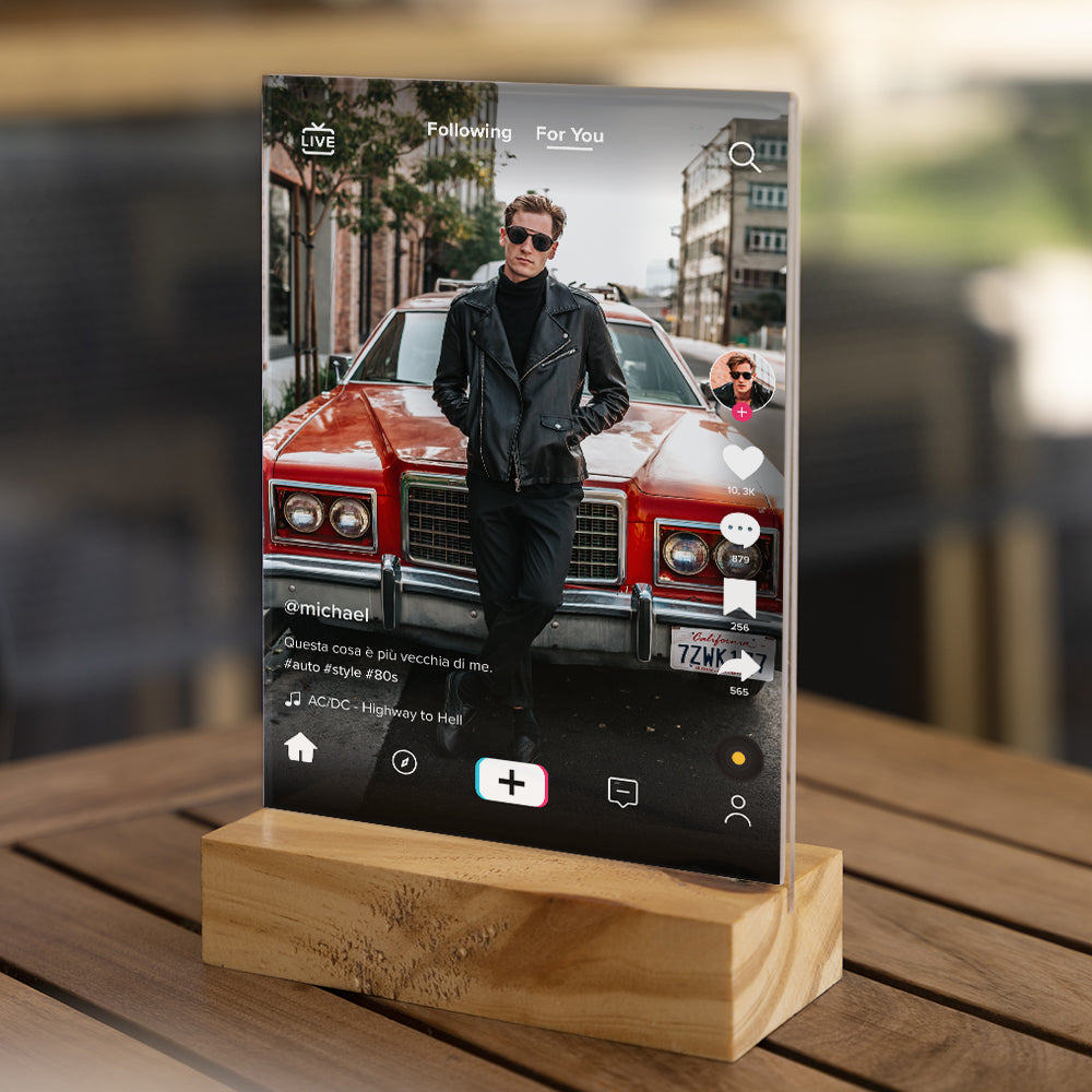    Transparent Plaque TikTok